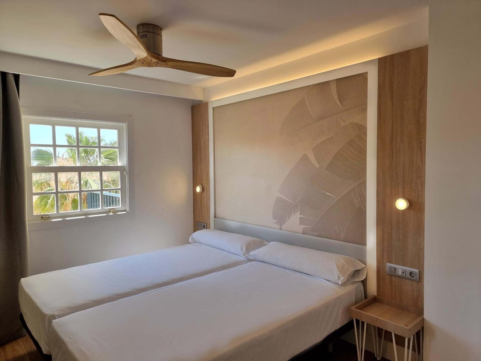 One-Bedroom Apartment Pool View