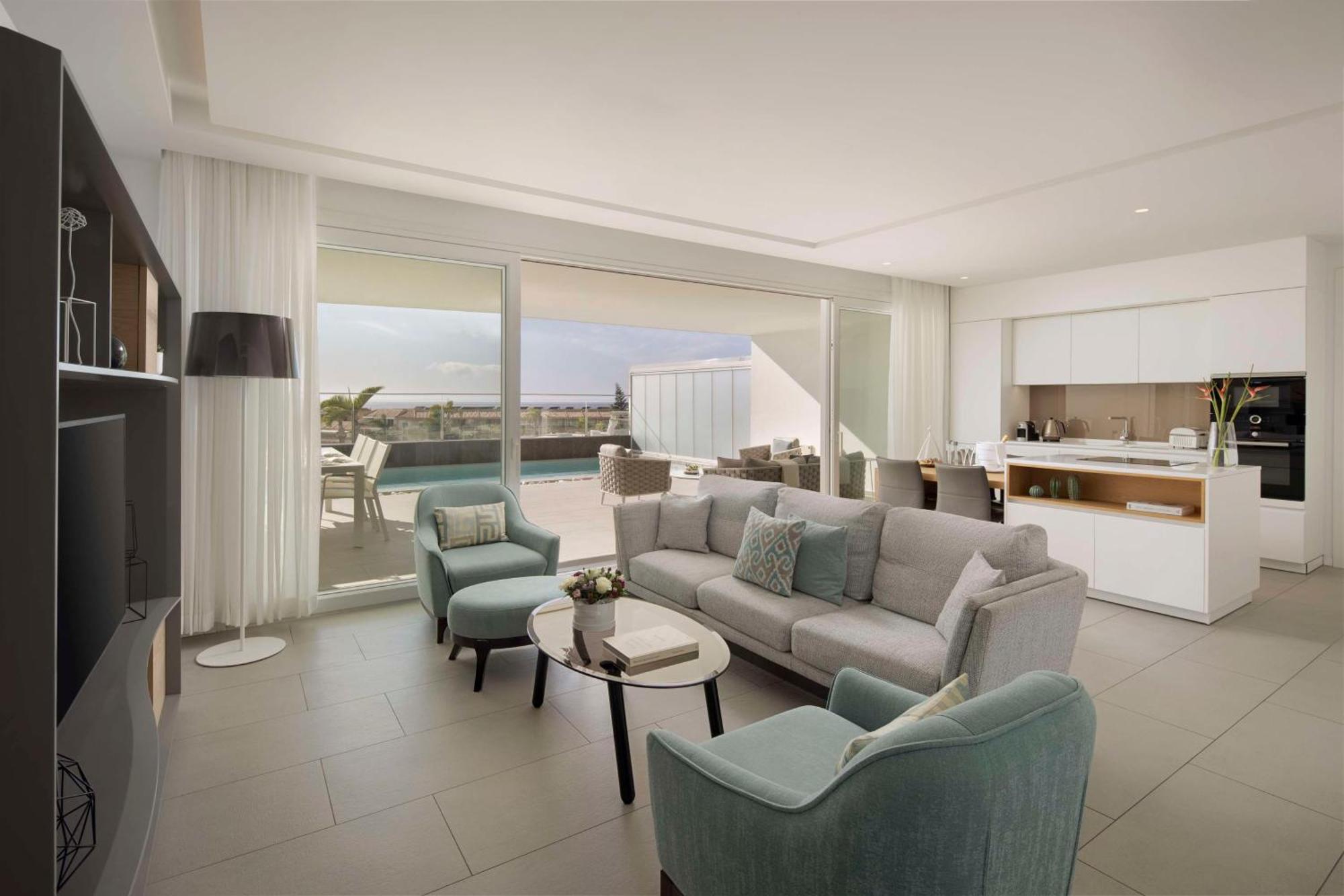 Deluxe Two-Bedroom Suite with Private Pool (4 Adults)