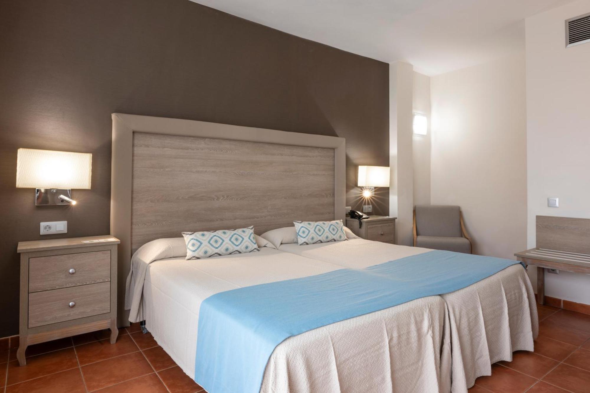 One-Bedroom Villa (2 Adults)