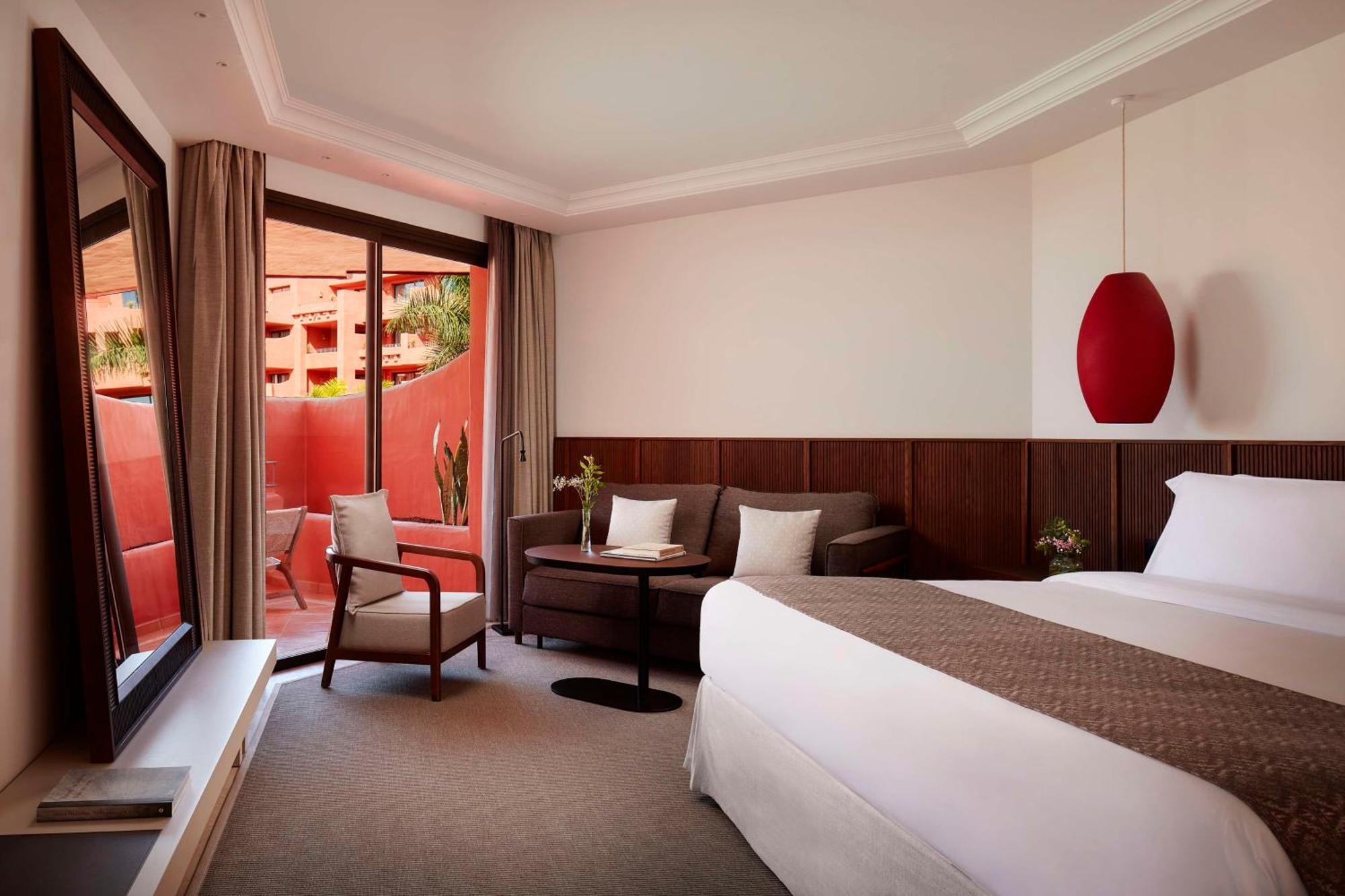 Grand Deluxe Room with Garden View and Extra Bed