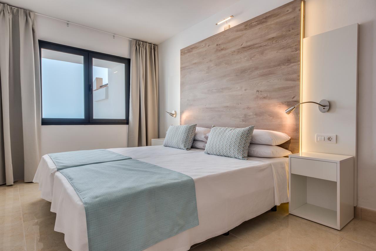 Deluxe 2 Bedroom Apartment with Extra Large Terrace