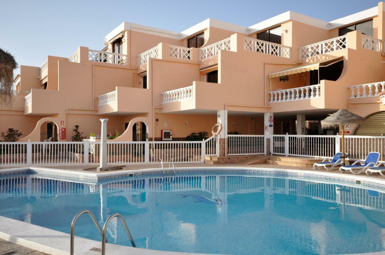 Apartment mit Balkon