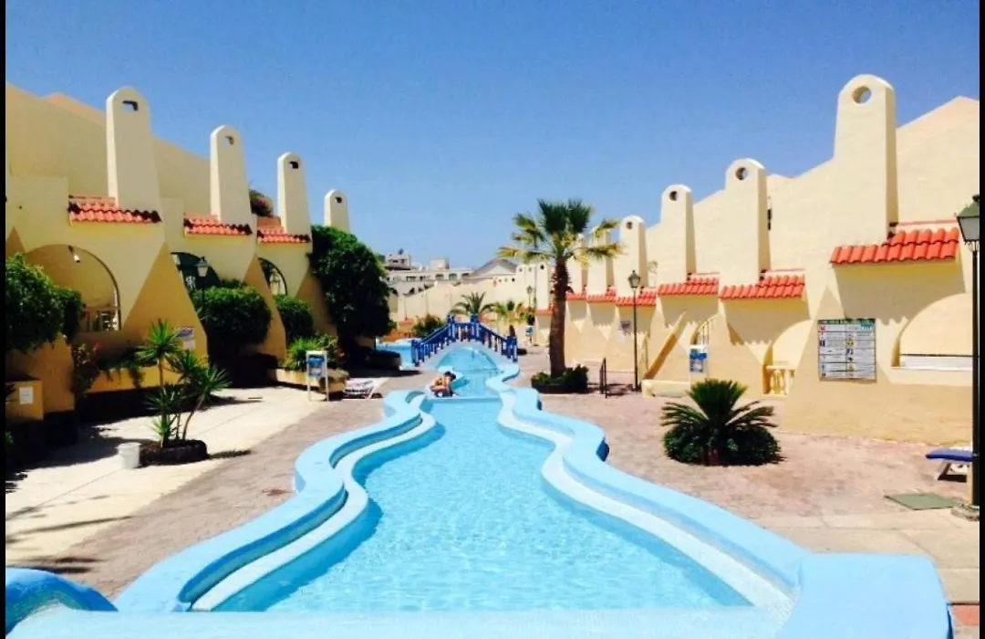 Apartamento Deluxe Con Piscina Climatizada-1