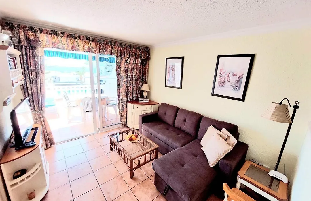 First Line Villa Floor Studio Apartment With Amazing Sea View Air Conditioned Just 50M From The Beach-1