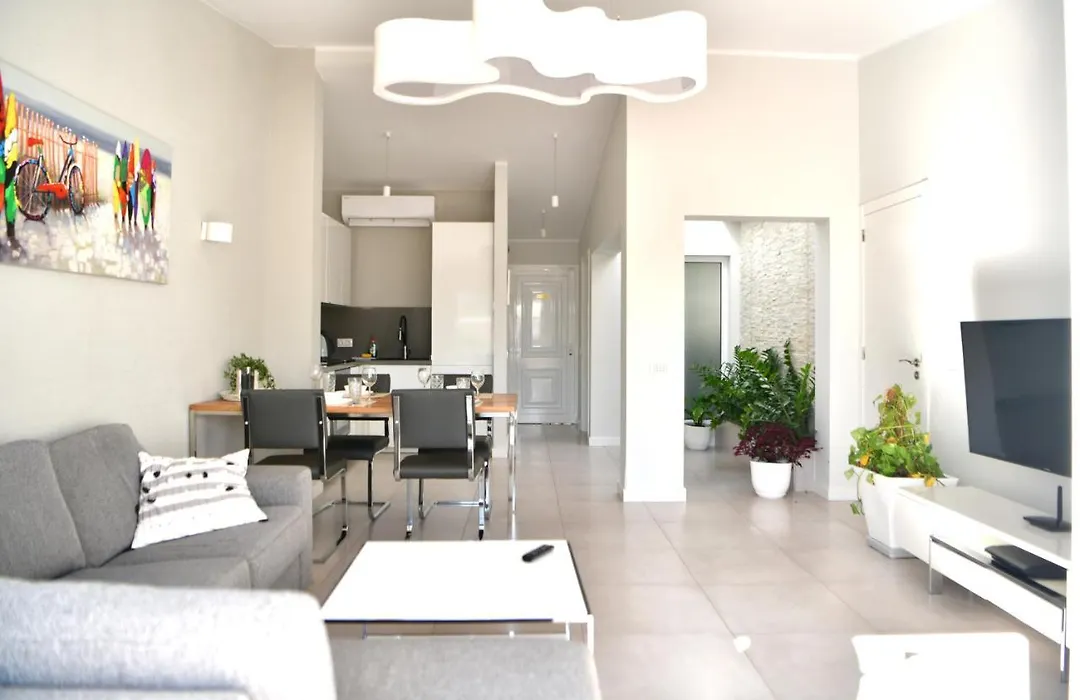 Luxury Apartment In Island Village-1