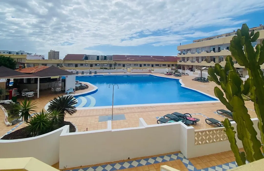 Beach Paradise Apartment-1