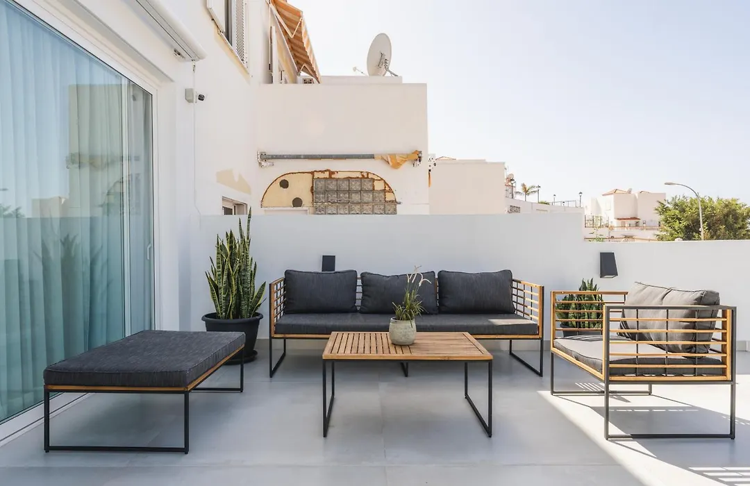 Designer Loft With Pool, With Gigantic Terrace And Private Parking & In The City Centre-1