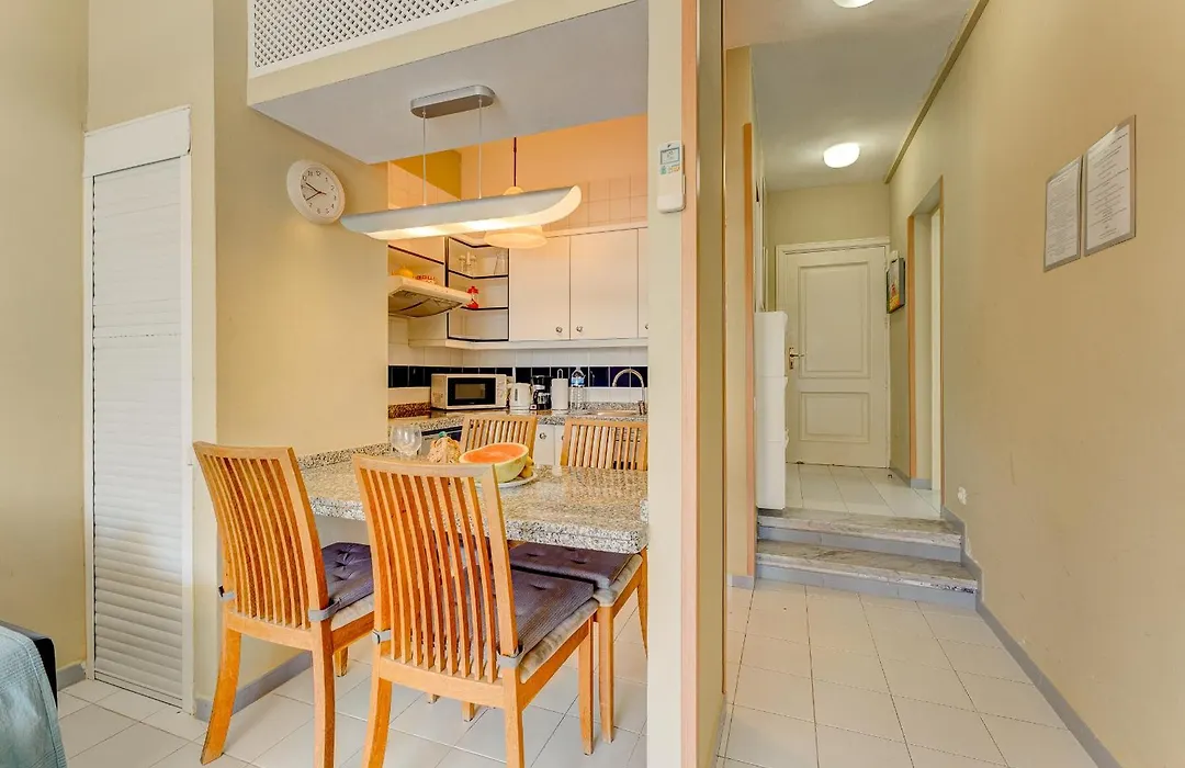 Apartment In Yucca Park-1
