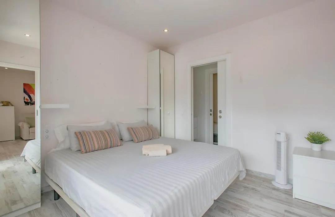 Paraiso Del Sur 2-Bedroom Luxury Suite, Sea & Mountain Views-1