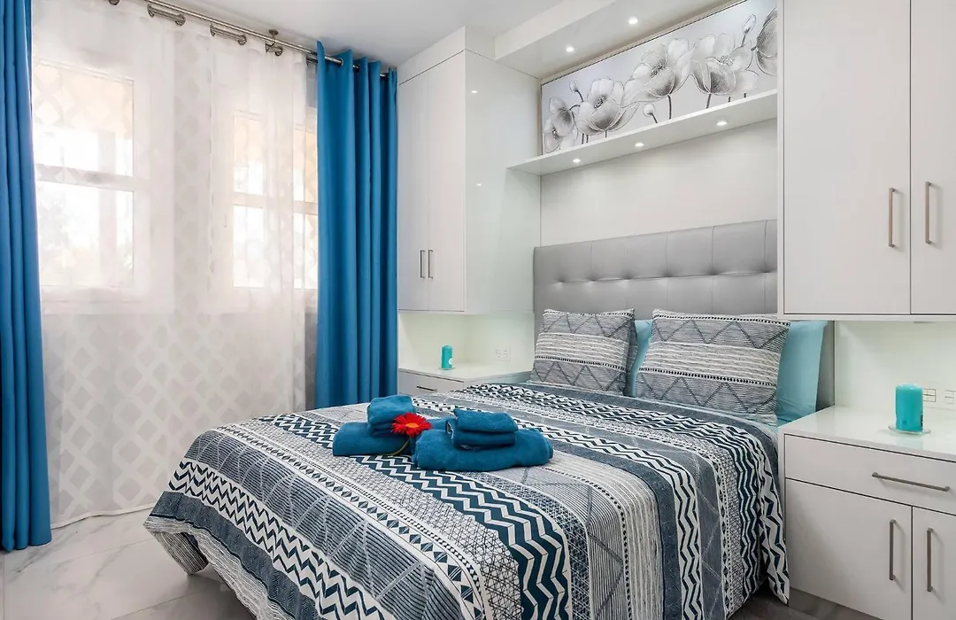 Modern 4 Bedroom Villa In Costa Adeje-1