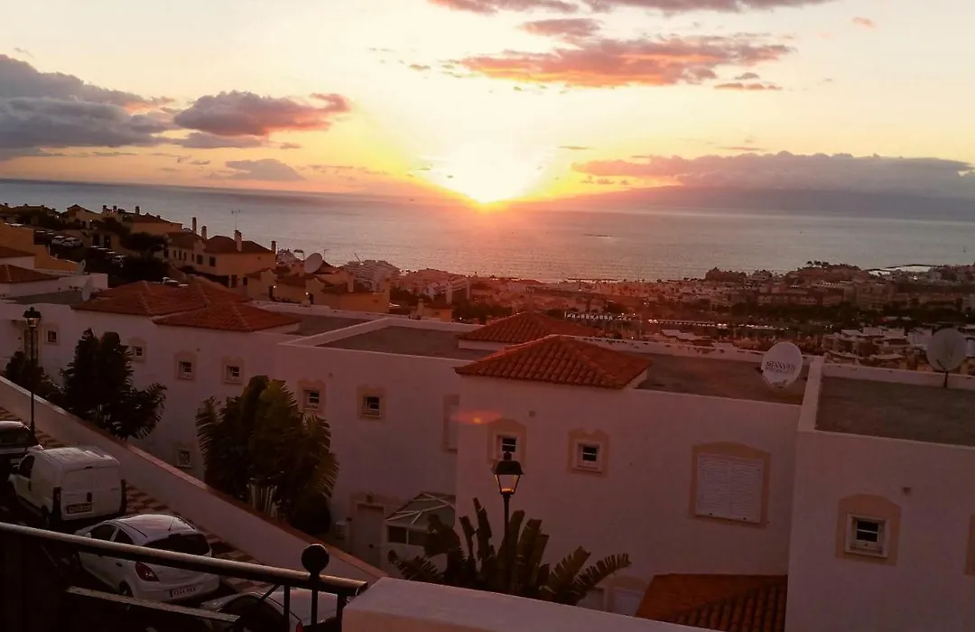 Casa Vista Y Jardin En Costa Adeje-1
