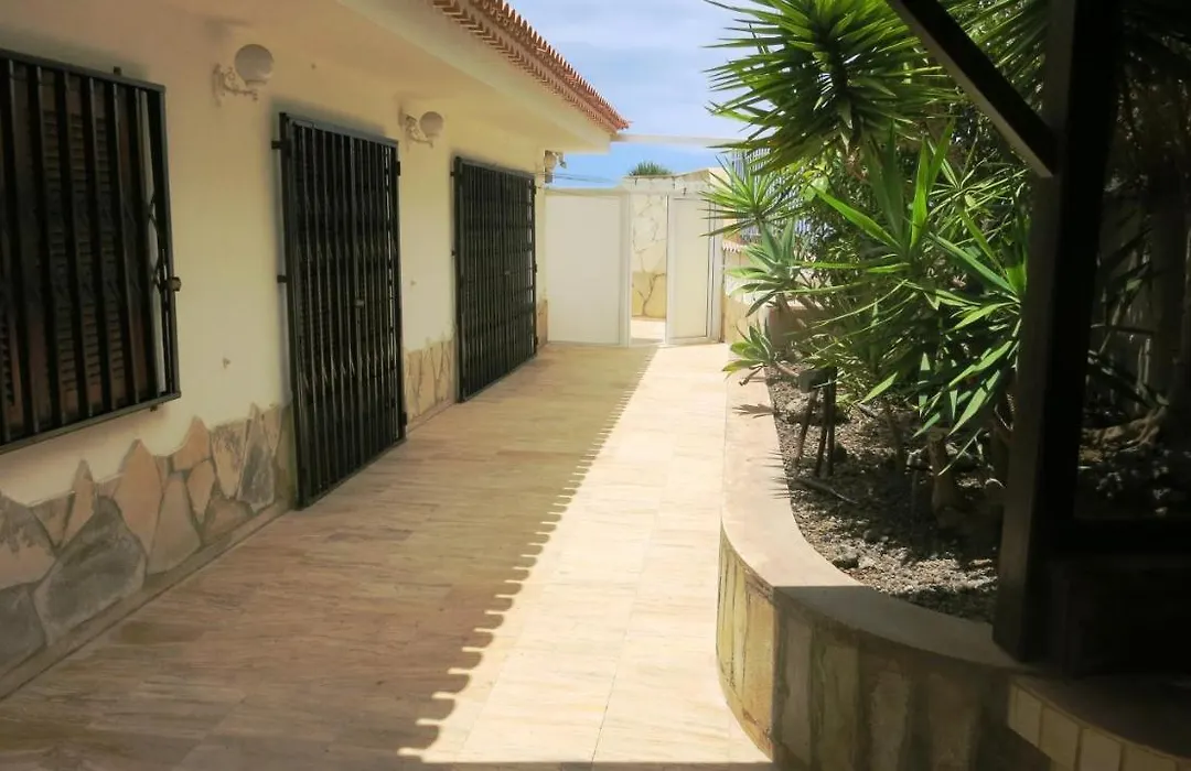 Sunny House With Private Pool And Sea View-1