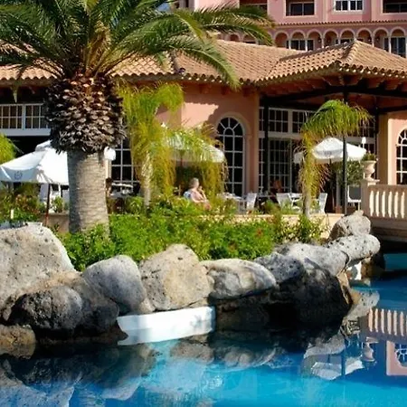 Villas Bahia Del Duque-2
