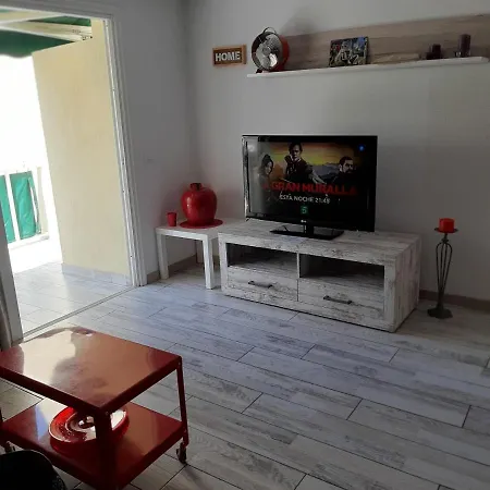 Apartamento Deluxe Con Piscina Climatizada-2