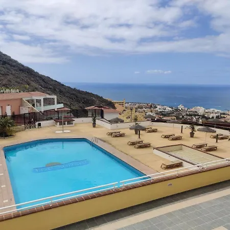 Fantastic Seaview Apartment-3