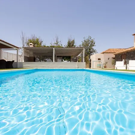 Casa La Rueda With Pool-3