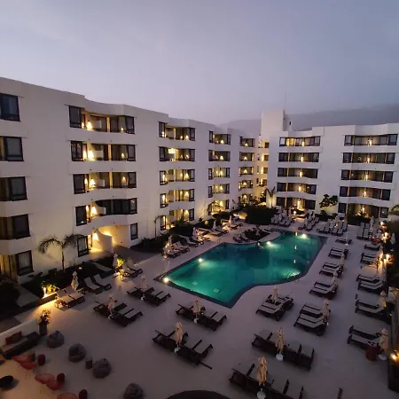 Luxury Apartment With Pool View-3
