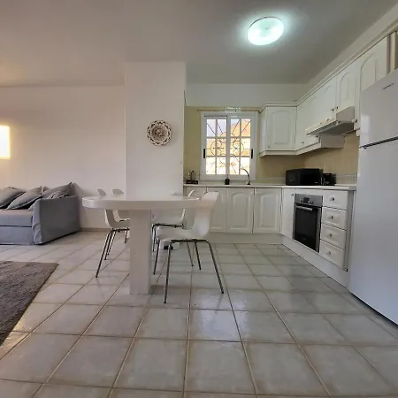 Atlantic Serenity Suites By Eden Rentals-3