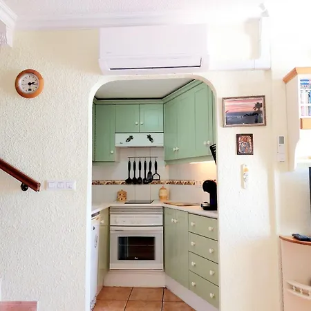 First Line Villa Floor Studio Apartment With Amazing Sea View Air Conditioned Just 50M From The Beach-2