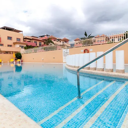 Magnificent Apartment In Terrazas Del Duque 1-3