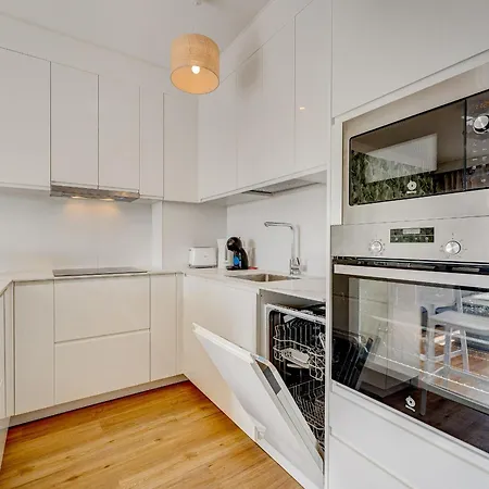 Yucca Park, Lovely, Quiet, 2 Bedroom, 70M2, Ocean Pool View!-2