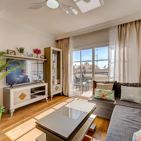 Yucca Park, Lovely, Quiet, 2 Bedroom, 70M2, Ocean Pool View!-3