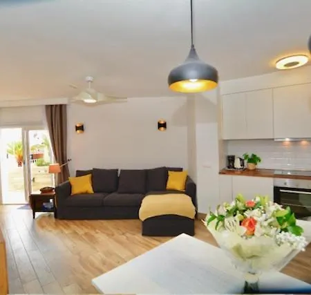 Marisol Beautiful Apartment With Oceanview-2