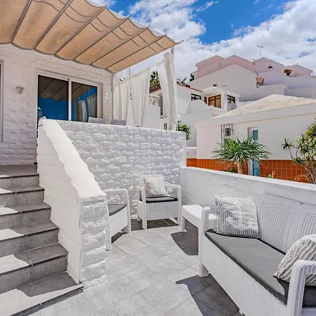 Buenavista Romantic Bungalow In Costa Adeje-3
