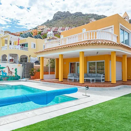 Villa With Private Pool And Magnificent Views-2