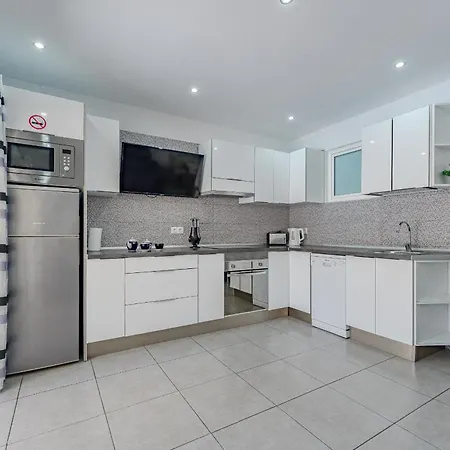 Mareverde Apartment-2