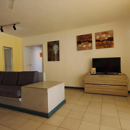 Spacious Penthouse Palmeras Ocean View 300 M To The Beach-2