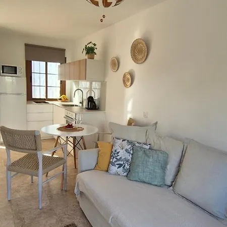 Amazing Apartment With Ocean View-2