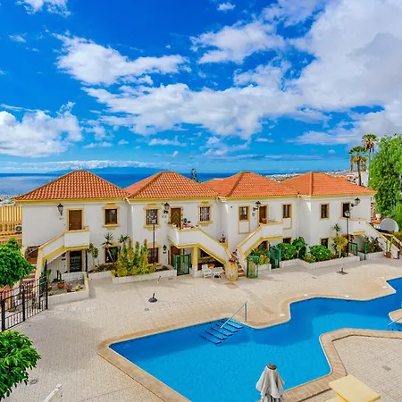Stylish Design W Ocean & Pool View, King Size Bed, Wifi,2 Smart Tv, Street Parking, 2 Pools Access-2