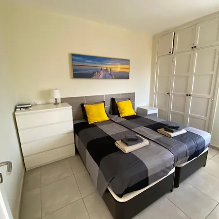 Sofie'S Sea View Apartment-3