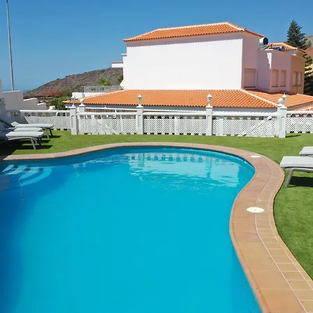 Villa Amorio A Spacious Modern Getaway With A Private Heated Pool & Sea Views-3