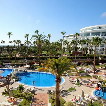 Luxury Apartments In First Beach Line With Pool-2