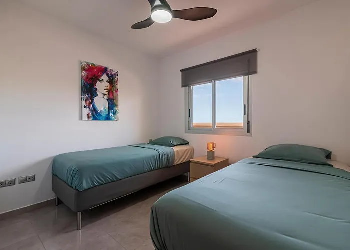 Go2Tenerife Apart'Madera Terrace, Swimming Pool & Parking Costa Adeje 