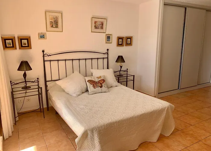 2 Bedroom Townhouse In Puerto Colon Costa Adeje 